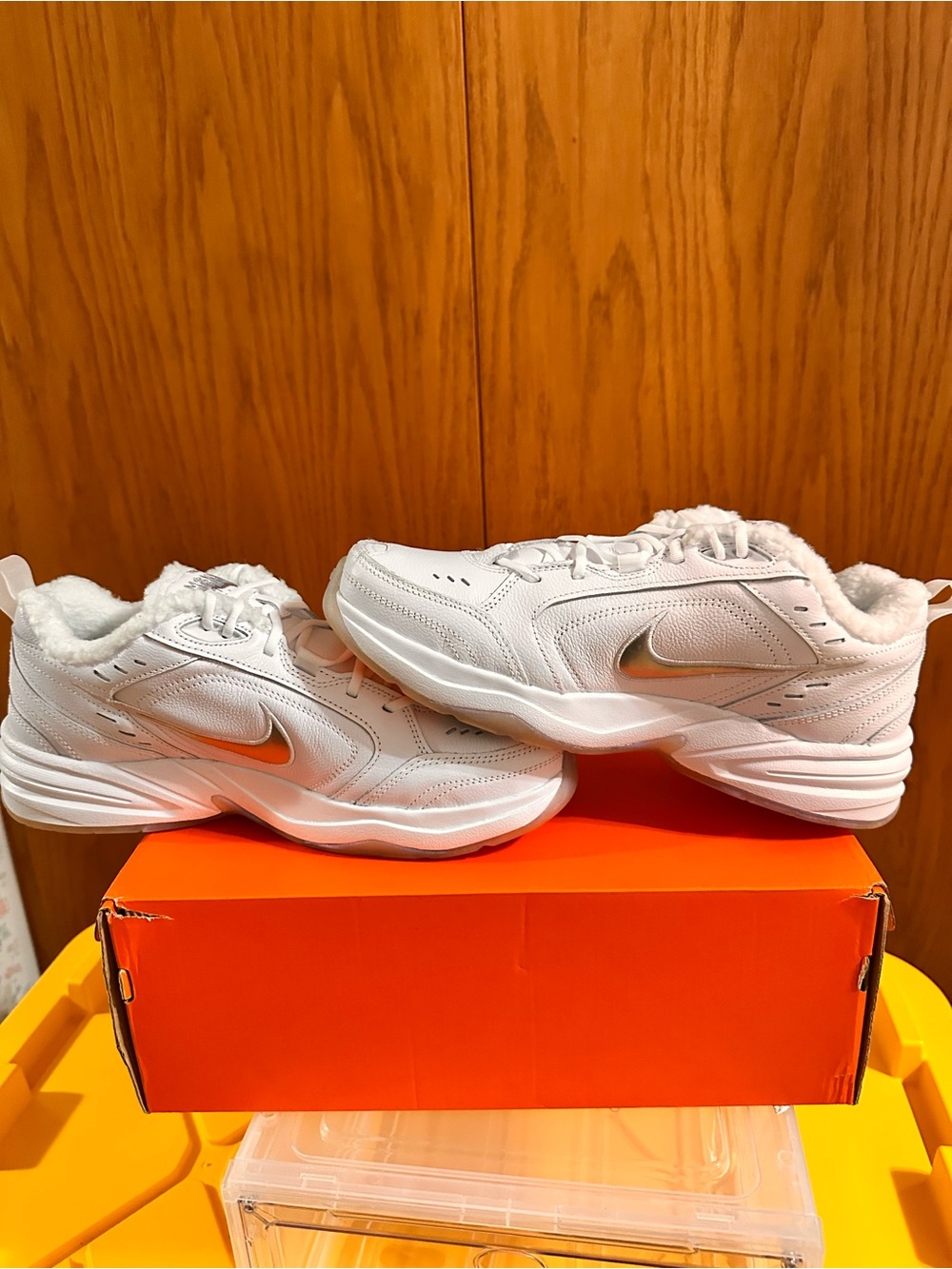 Nike Air Monarch IV PRM Snow Day AV6676-100 White/Metallic Silver Men's